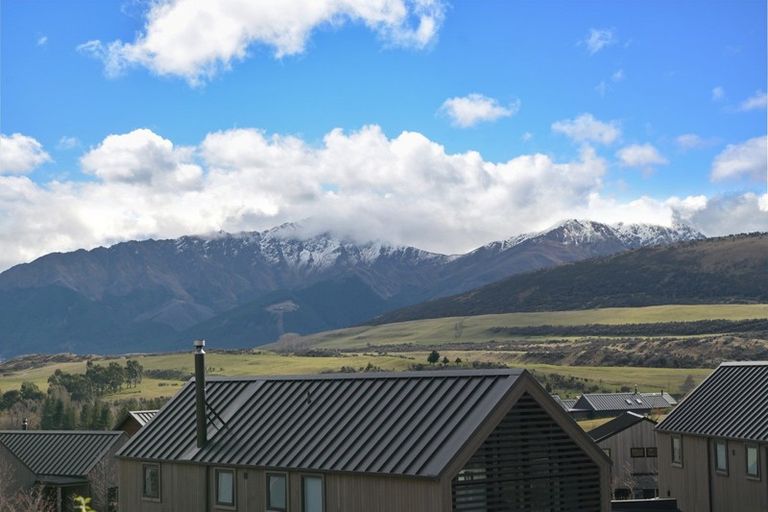 Photo of property in 5 Falconer Rise, Jacks Point, Queenstown, 9371