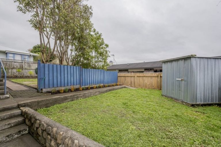 Photo of property in 8 Churchill Street, Levin, 5510