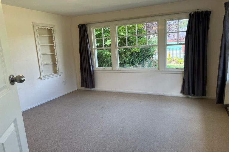 Photo of property in 176 Ilam Road, Ilam, Christchurch, 8041