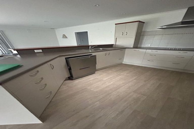 Photo of property in 26 Moenui Avenue, Orewa, 0931