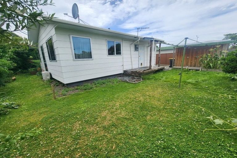 Photo of property in 1 Englefield Road, Belfast, Christchurch, 8051