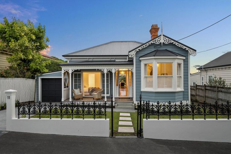 Photo of property in 11 Ewen Alison Avenue, Devonport, Auckland, 0624