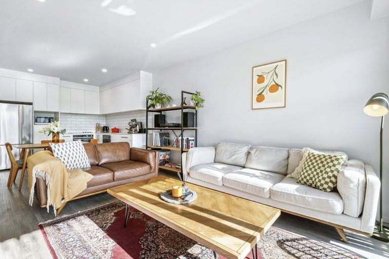 Photo of property in 109/165 Lake Road, Northcote, Auckland, 0627