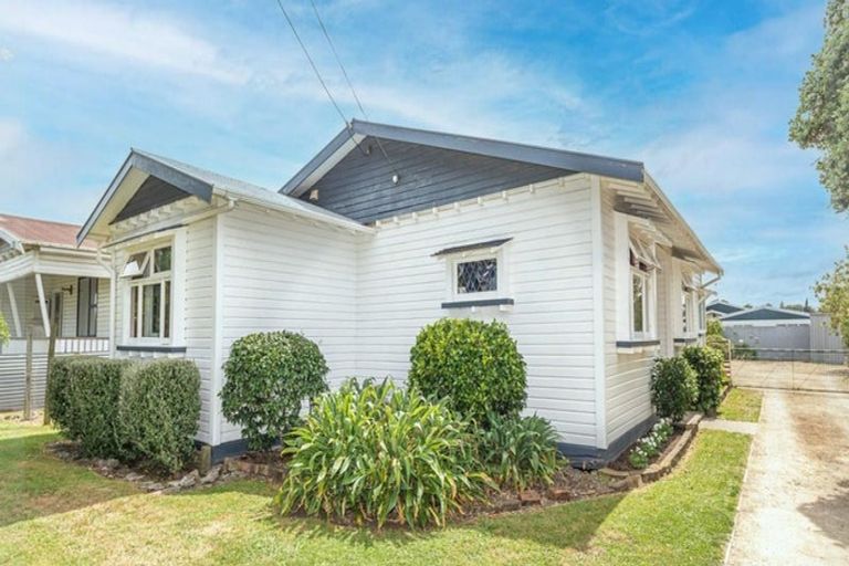 Photo of property in 28 Surrey Road, Springvale, Whanganui, 4501