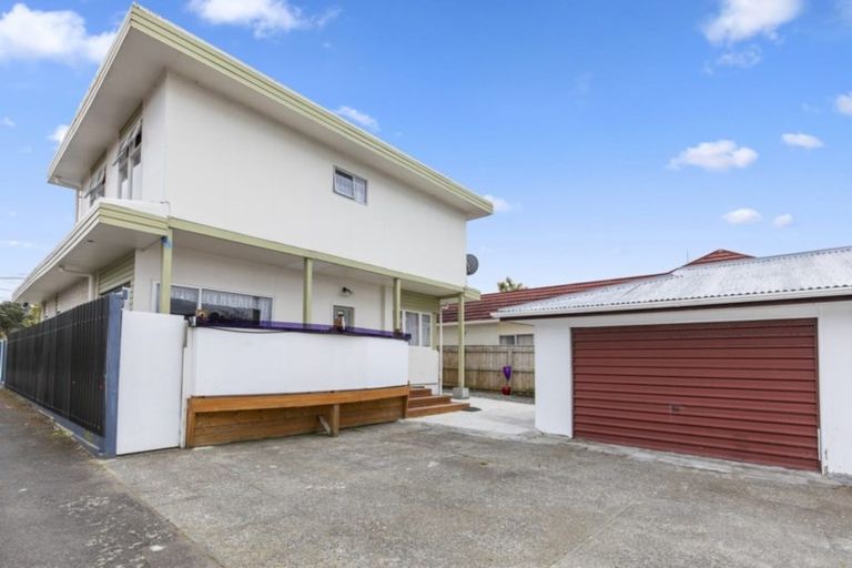 Photo of property in 19 Charleston Avenue, Boulcott, Lower Hutt, 5011