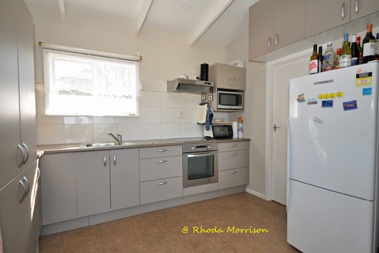 Photo of property in 1 Sandy Beach Road, Tinopai, 0593