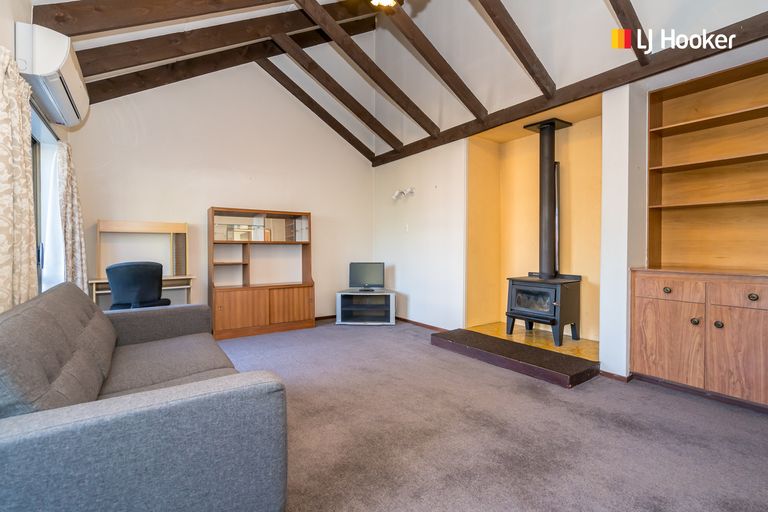 Photo of property in 9a Kirkland Street, Green Island, Dunedin, 9018