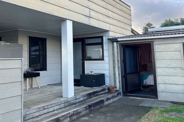 Photo of property in 8 Wallis Street, Raglan, 3225