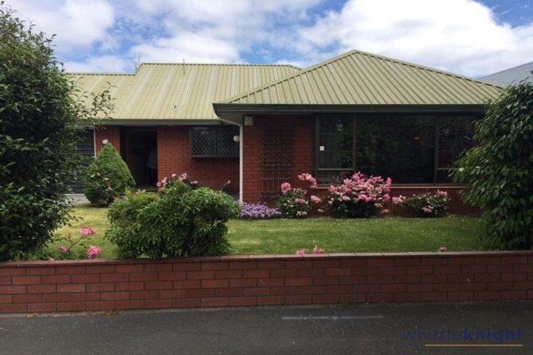 Photo of property in 196 Hawthornden Road, Avonhead, Christchurch, 8042