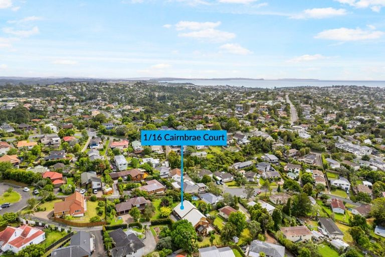 Photo of property in 1/16 Cairnbrae Court, Northcross, Auckland, 0632
