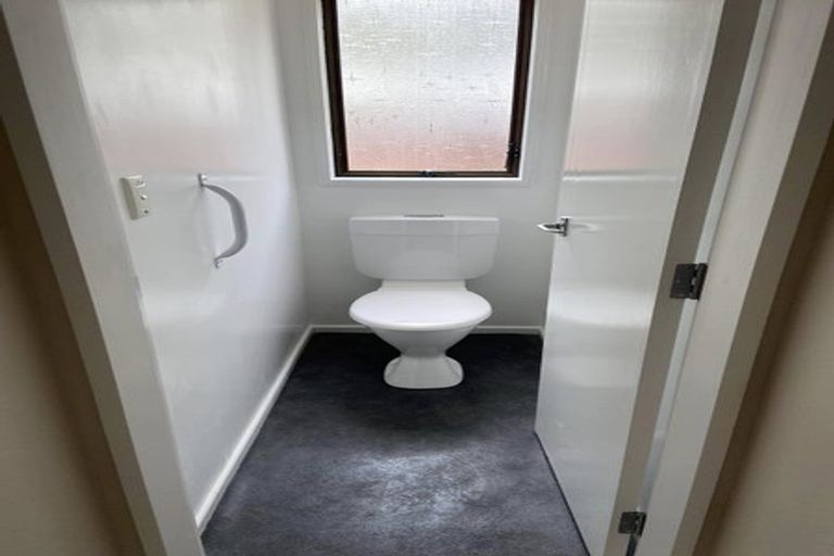 Photo of property in 12 Kennedy Grove, Stokes Valley, Lower Hutt, 5019