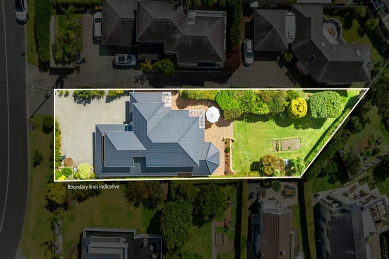 Photo of property in 27 Gulf View Road, Murrays Bay, Auckland, 0630