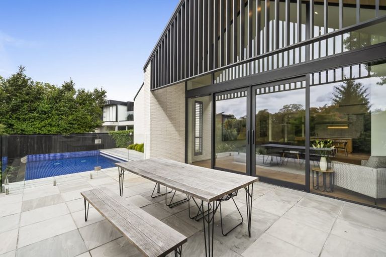 Photo of property in 27 Idris Road, Fendalton, Christchurch, 8052