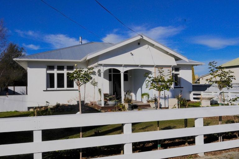 Photo of property in 3 Innes Street, Waimate, 7924