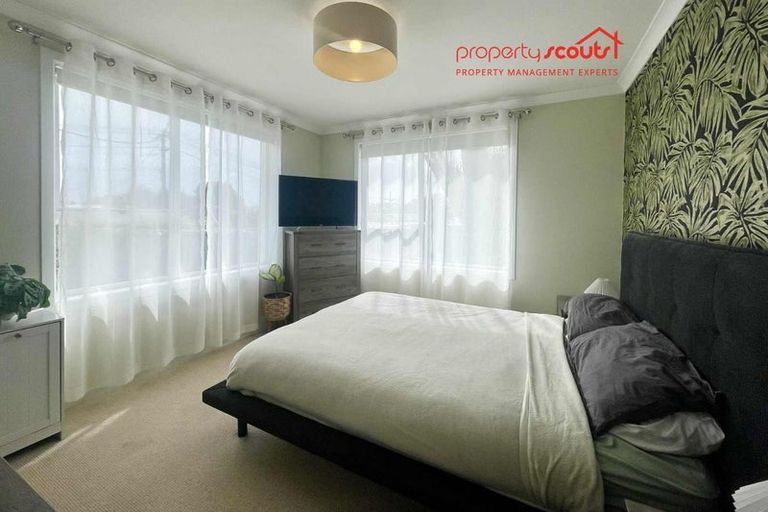 Photo of property in 16 Mangorei Road, Strandon, New Plymouth, 4312