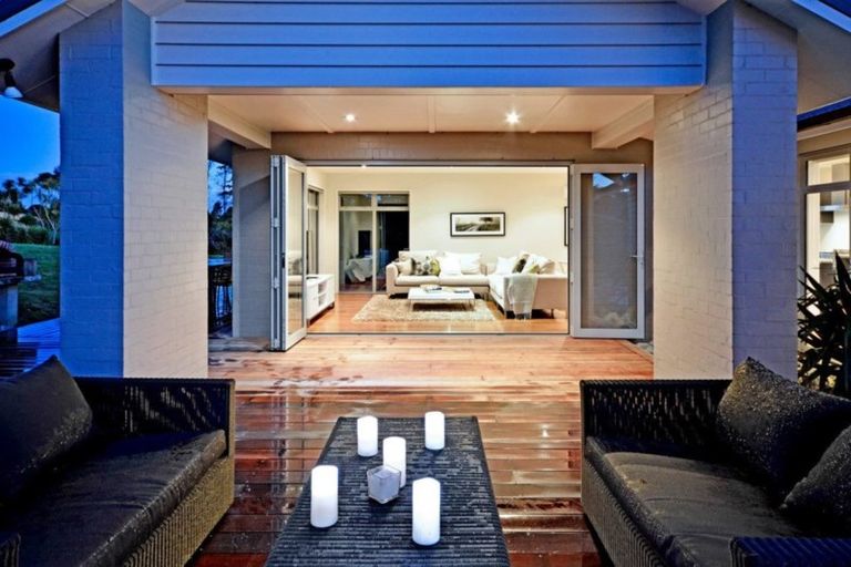 Photo of property in 73d Oraha Road, Kumeu, 0892