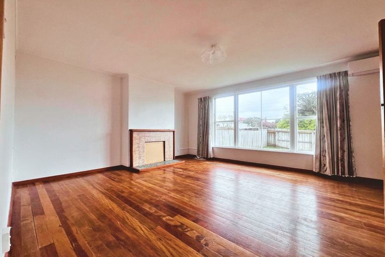 Photo of property in 78-80 Leicester Street, Cannons Creek, Porirua, 5024