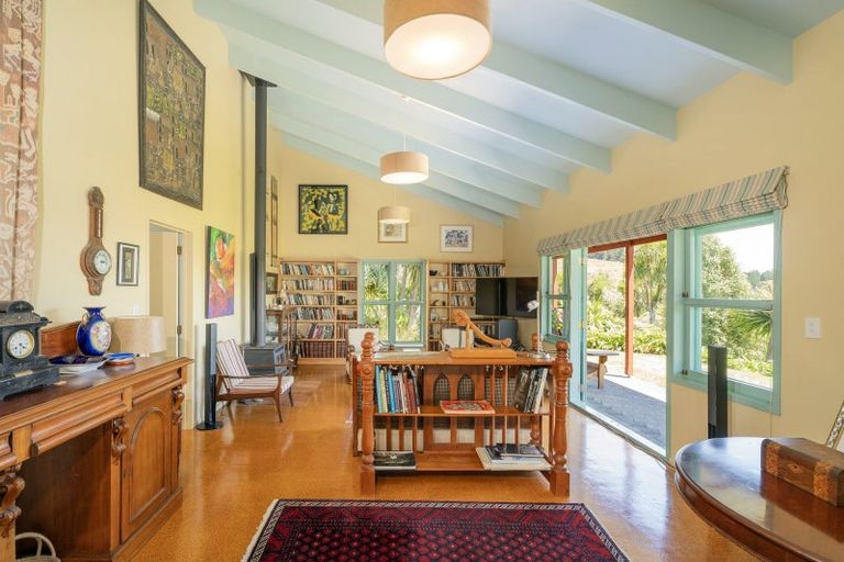 Photo of property in 206 Colville Road, Coromandel, 3584