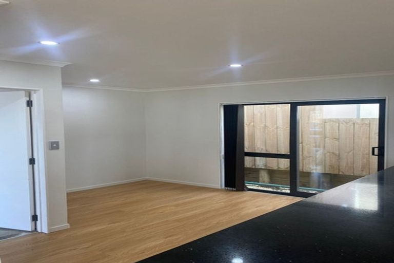Photo of property in 1 Kendall Court, Wattle Downs, Auckland, 2103