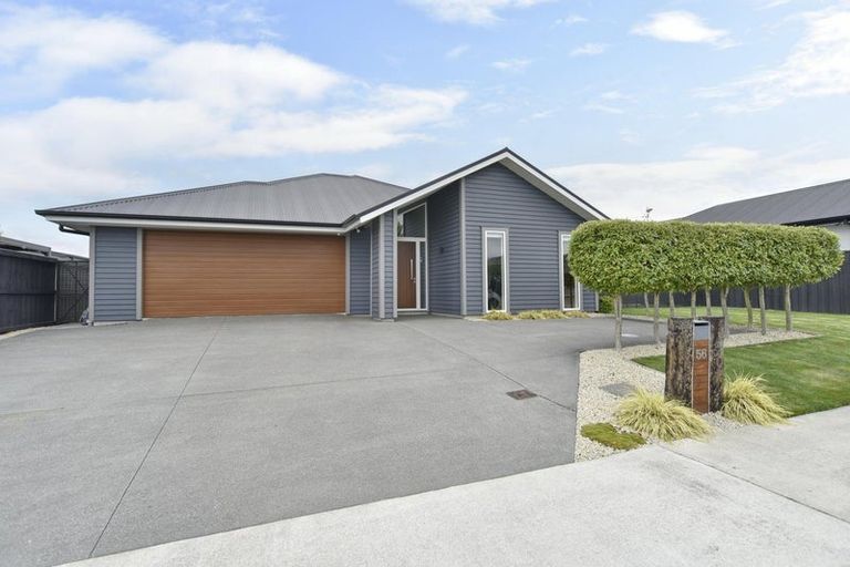 Photo of property in 56 Watkins Drive, Rangiora, 7400