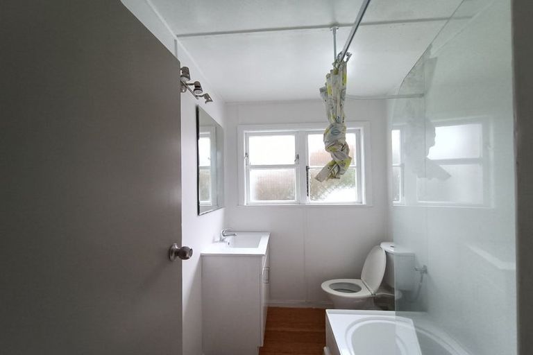 Photo of property in 253 Naenae Road, Naenae, Lower Hutt, 5011