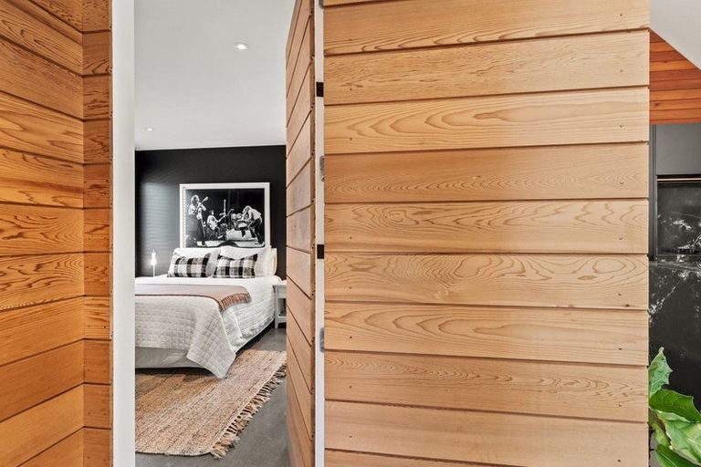 Photo of property in 1 Larkins Way, Arthurs Point, Queenstown, 9371