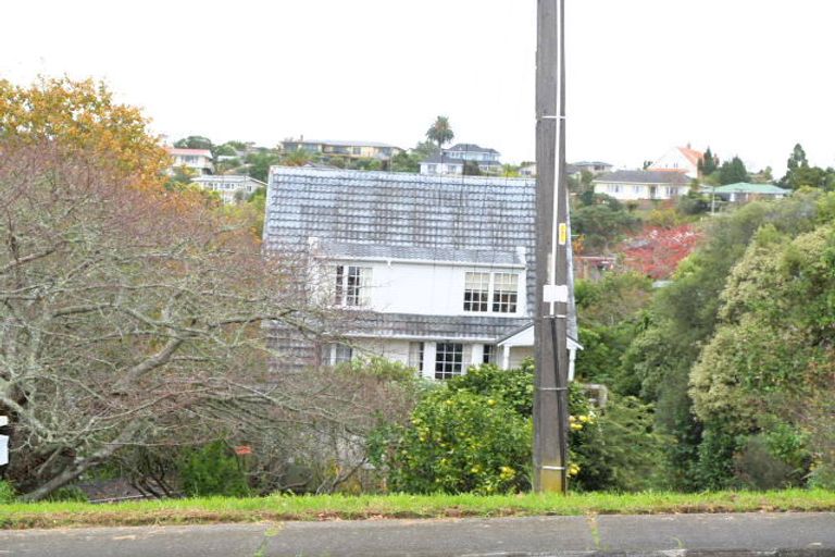 Photo of property in 77 Cockle Bay Road, Cockle Bay, Auckland, 2014