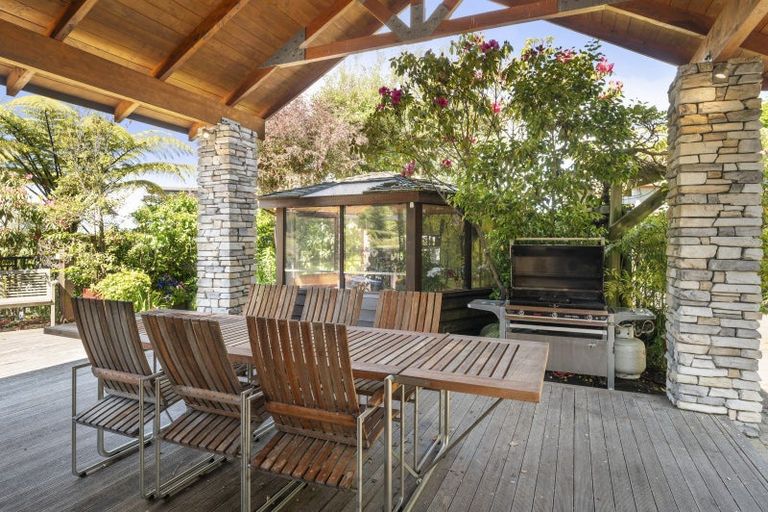 Photo of property in 5 Te Urunga Place, Acacia Bay, Taupo, 3330