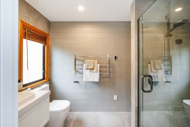 Photo of property in 17a Lincoln Terrace, Hokowhitu, Palmerston North, 4410