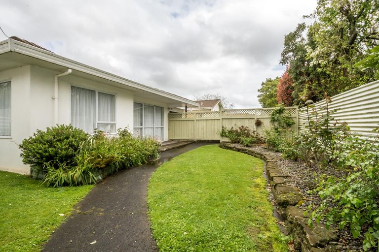 Photo of property in 33 Hereford Street, West End, Palmerston North, 4410