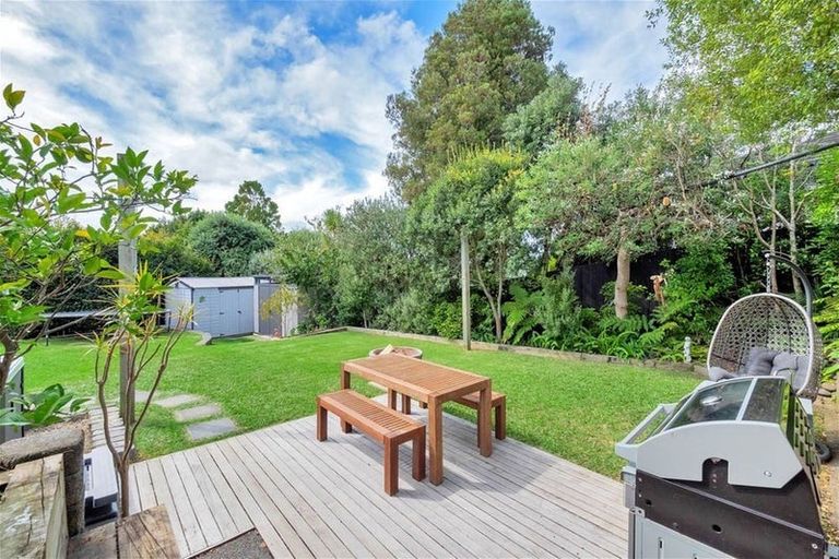 Photo of property in 46 Seine Road, Forrest Hill, Auckland, 0620