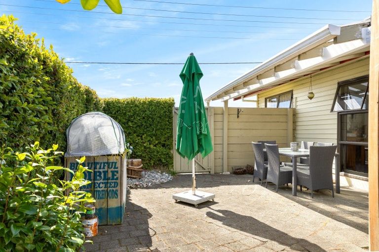 Photo of property in 92 Henley Street, Westport, 7825