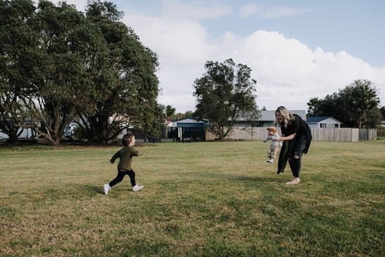 Photo of property in 32 Seaward Place, Wattle Downs, Auckland, 2103