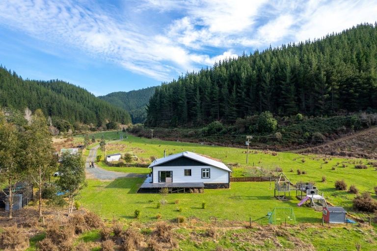 Photo of property in 174 Hori Bay Road, 174 Hori Bay Road, Whangamoa, Rai Valley, 7071