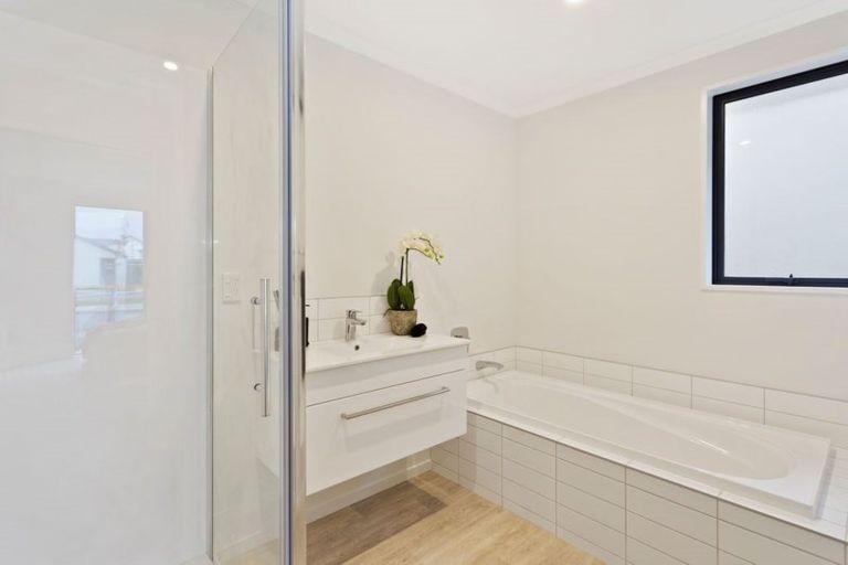 Photo of property in 30 Sholto Duncan Crescent, Halswell, Christchurch, 8025