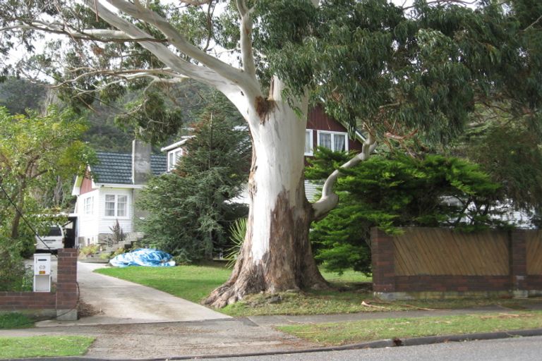 Photo of property in 69 Horoeka Street, Stokes Valley, Lower Hutt, 5019