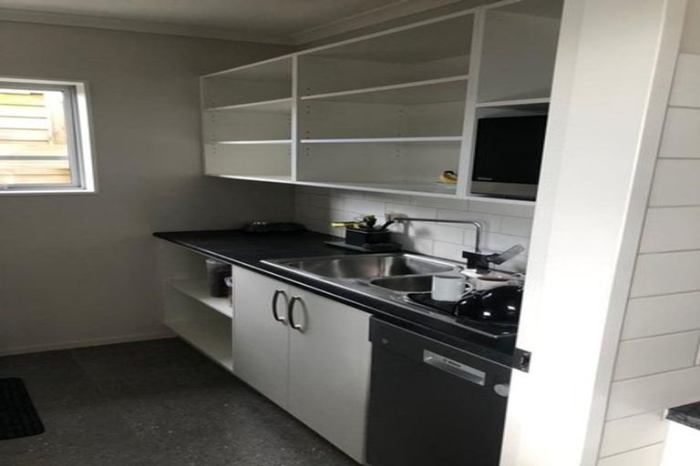 Photo of property in 35 Havana Rise, Grenada Village, Wellington, 6037