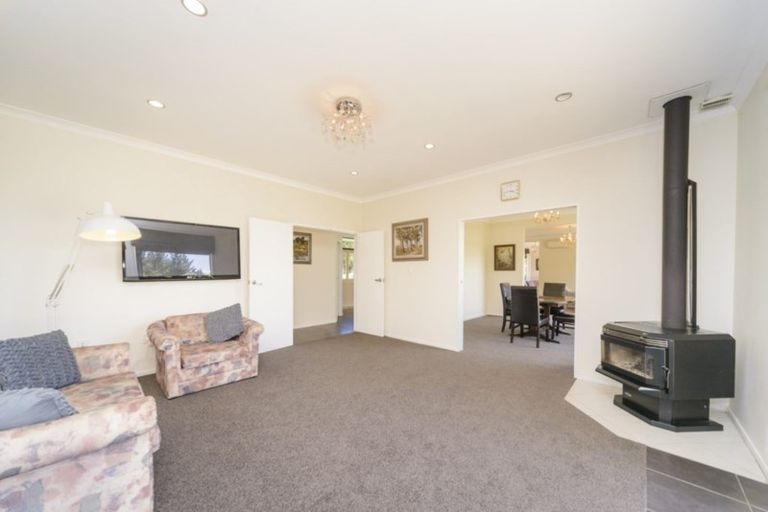 Photo of property in 302 Ngahere Park Road, Turitea, Palmerston North, 4472
