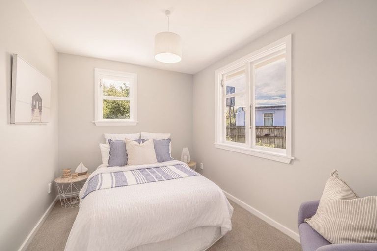 Photo of property in 11 Holton Road, Amberley, 7481