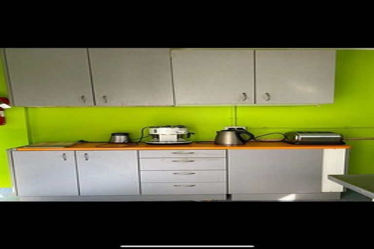 Photo of property in 4 Levy Street, Mount Victoria, Wellington, 6011