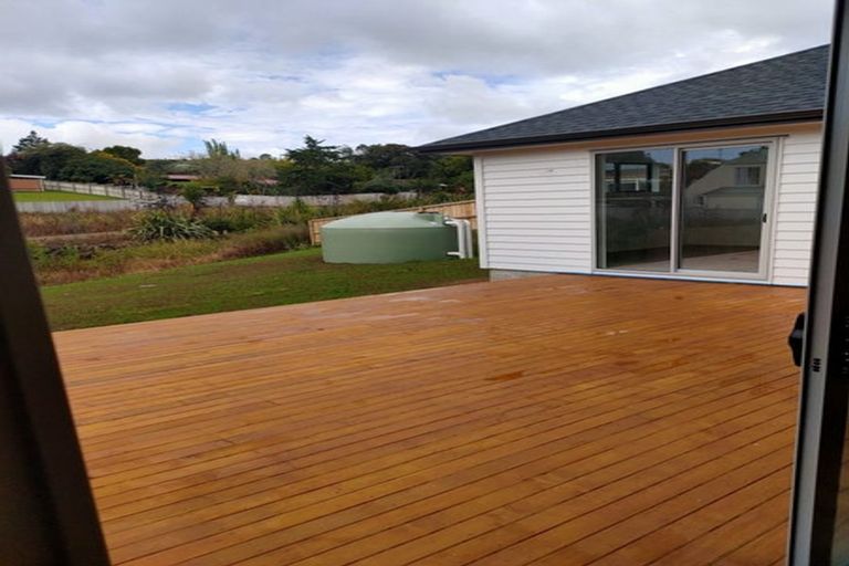 Photo of property in 4 Han Court, Glen Eden, Auckland, 0602