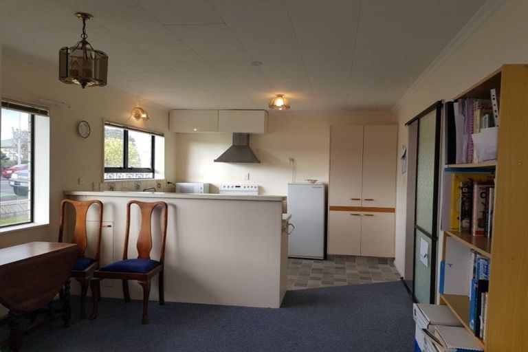 Photo of property in 28a Tukapa Street, Westown, New Plymouth, 4310