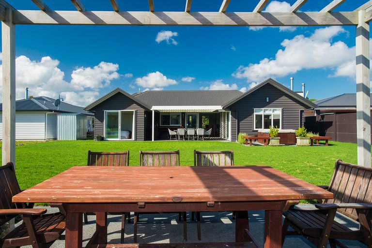 Photo of property in 54 Sterling Park, Lytton West, Gisborne, 4010