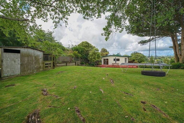 Photo of property in 50 Victoria Avenue, Waiuku, 2123