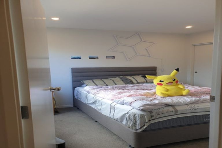 Photo of property in 11/8 Chivalry Road, Glenfield, Auckland, 0629