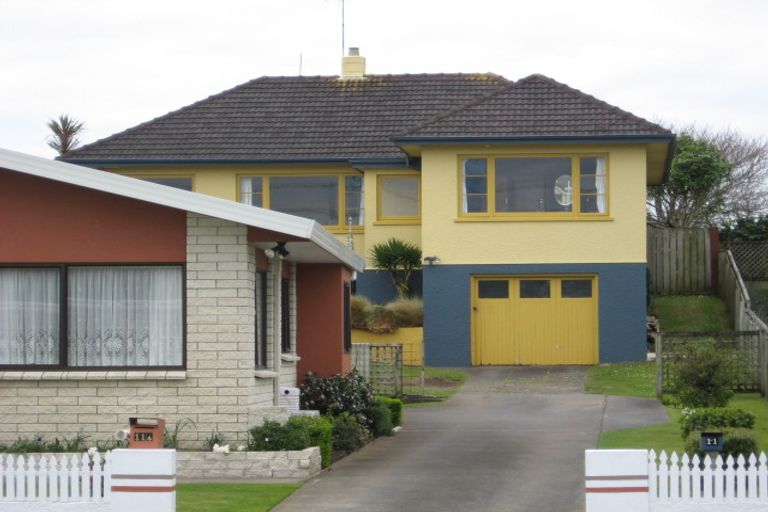 Photo of property in 11 Waimea Street, Westown, New Plymouth, 4310