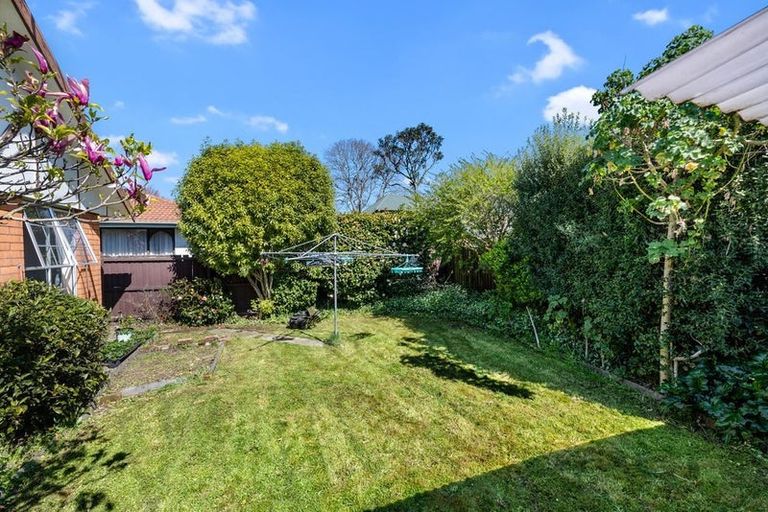 Photo of property in 17 Resolution Place, Bryndwr, Christchurch, 8053