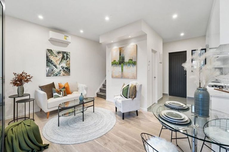 Photo of property in 8/144 Titirangi Road, New Lynn, Auckland, 0600