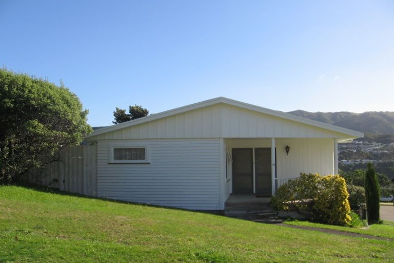 Photo of property in 21 Spicer Place, Tawa, Wellington, 5028