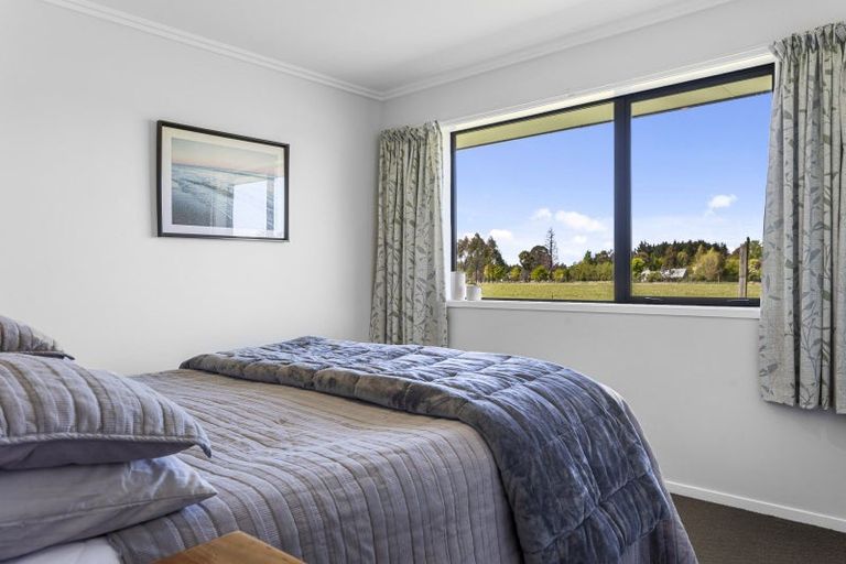 Photo of property in 11 Hodgsons Road, Loburn, Rangiora, 7472